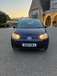 VOLKSWAGEN UP